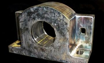Fabrication of heavy-duty bearing blocks made of Hardox 450 for a metal recycling plant